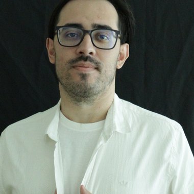 Max J. - Freelance Web Developer