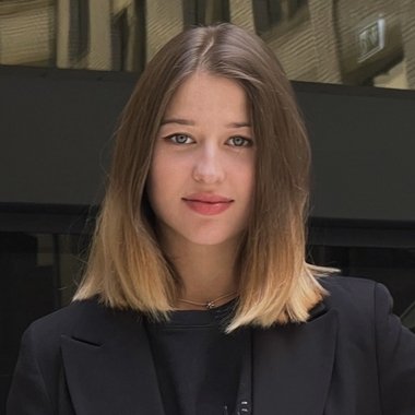 Yana K. - Freelance Web Designer