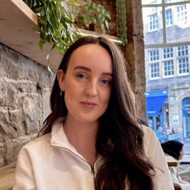 Rebecca W. - Freelance Marketer