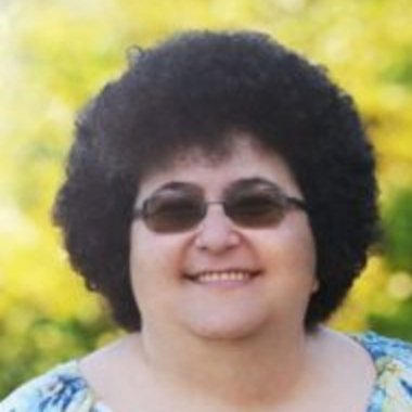 Elena P. - Freelance Writer