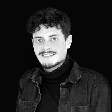 Tom D. - Freelance Web Designer