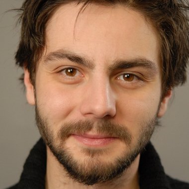 Árpád B. - Freelance Documentary Filmmaker