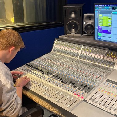 Nils G. - Freelance Audio Engineer