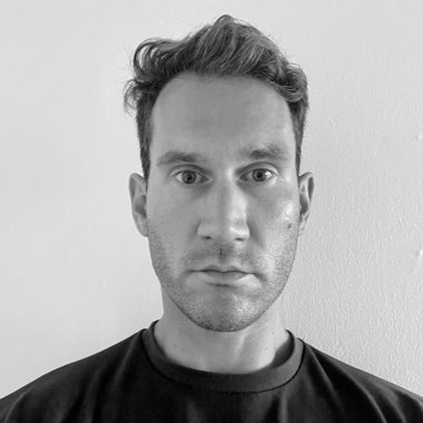 Arjen K. - Freelance Brand Designer