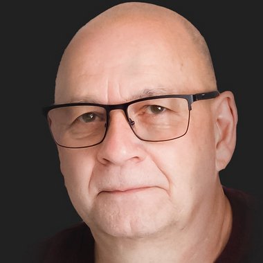 Gordon H. - Freelance Photographer