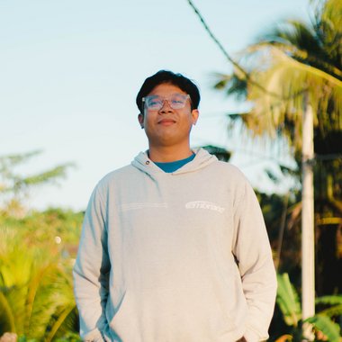 Komang R. - Freelance Social Media Freelancer