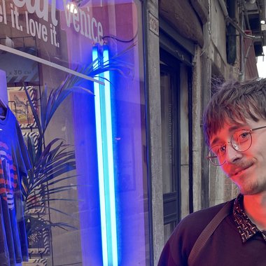 vaughanls - Freelance 2d Animator