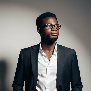 DERRICK A. - Freelance Graphic Designer