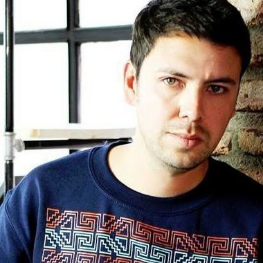 Pedro M. - Freelance Graphic Designer