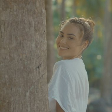 Emma S. - Freelance Dancer