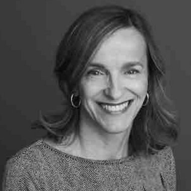 Rosina G. - Freelance Fractional Cmo