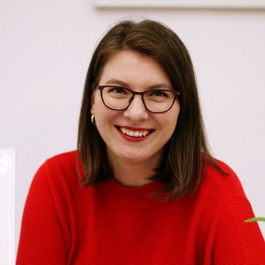 Sabina D. - Freelance Motion Graphic Designer