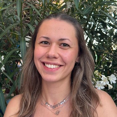 Briana-Andreea N. - Freelance Marketing Analyst