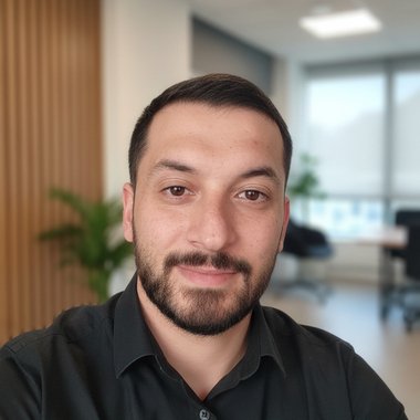 Alexander P. - Freelance Web Developer