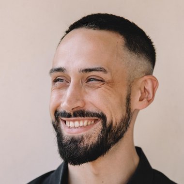 DENIZ R. - Freelance Content Strategist