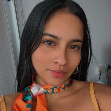 Desireth H. - Freelance Ui Designer