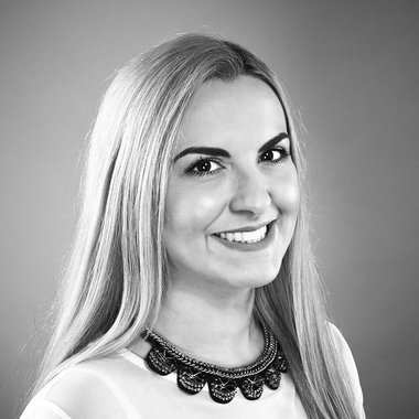 ClareCreative - Freelance Logo Designer