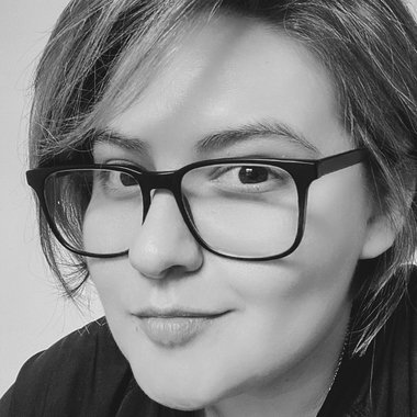 Ana R. - Freelance Flyer Designer