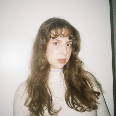 Eva C. - Freelance Stylist