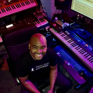 Devereau W. - Freelance Music Producer