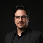 Carlos E. Hernández