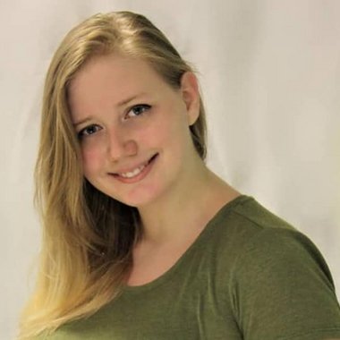Chloe K. - Freelance Creative Director