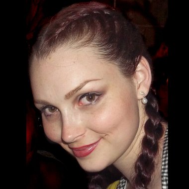 LaReineKGold - Freelance Book Illustrator