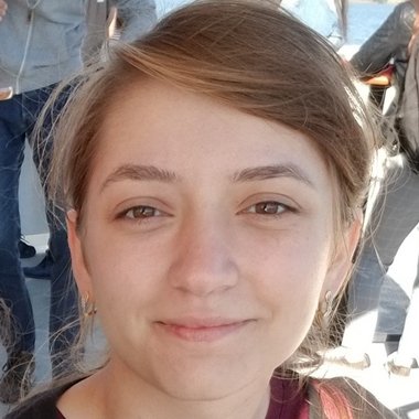 Andreea-Miruna P. - Freelance Ux Designer