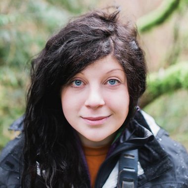 Leah F. - Freelance Presentation Designer
