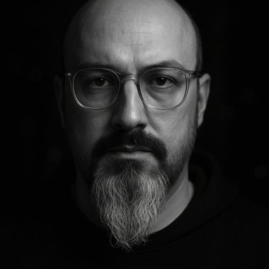 Kam - Freelance Ui Designer