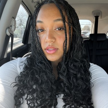 Sarai R. - Freelance Social Media Freelancer