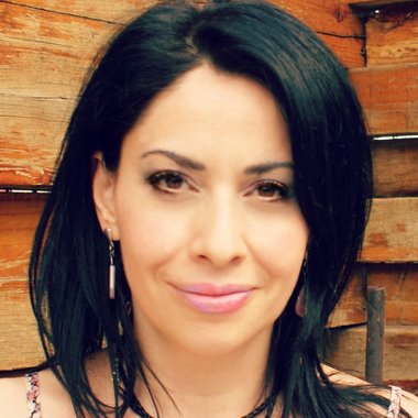 Azucena P. - Freelance Seo Expert