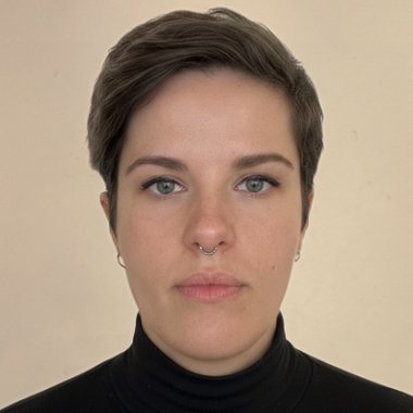 Claudia M. - Freelance Photographer