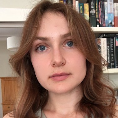 Bronwyn - Freelance Assistant Editor