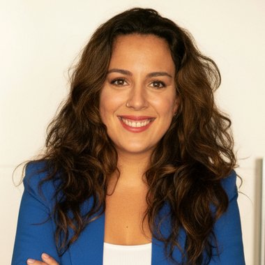 Giselle C. - Freelance Graphic Designer