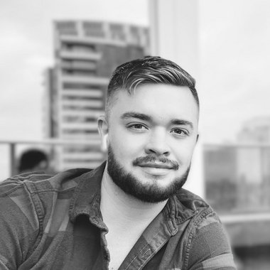 Taylor S. - Freelance Presentation Designer