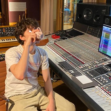 Noah D. - Freelance Recording Studio