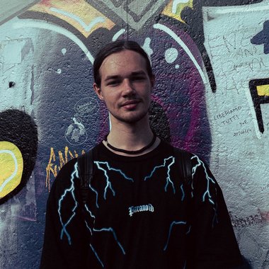 Theo C. - Freelance Mixing Engineer