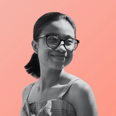 Claire B. - Freelance Social Media Manager