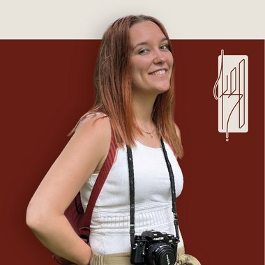 Caroline S. - Freelance Graphic Designer