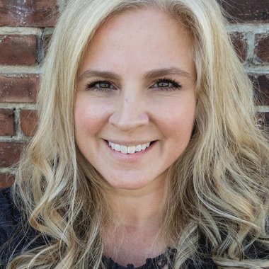 Natalie C. - Freelance Photoshop Editor