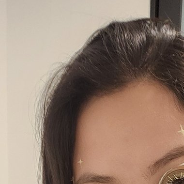 Azul R. - Freelance Video Editor