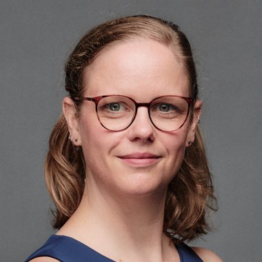 Selina V. - Freelance Digital Marketer