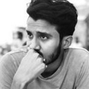 HASSA L. - Freelance Graphic Designer