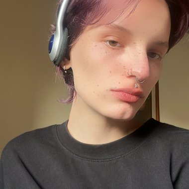 Khodeva V. - Freelance Graphic Designer