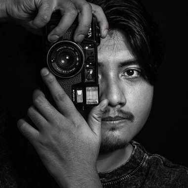 Grunge L. - Freelance Video Editor