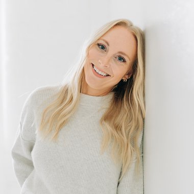 Lauren C. - Freelance Designer