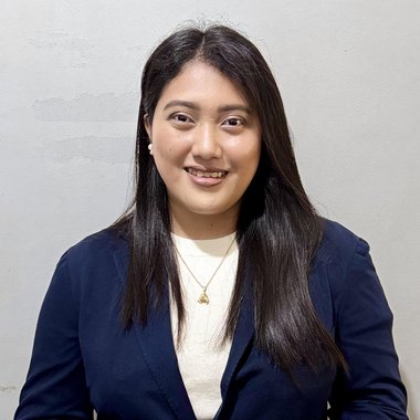 Cherry M. - Freelance Content Creator