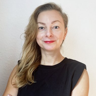 Aga W. - Freelance Motion Graphic Designer