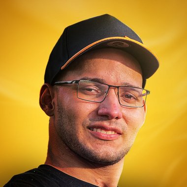 Miguel Q. - Freelance Flyer Designer